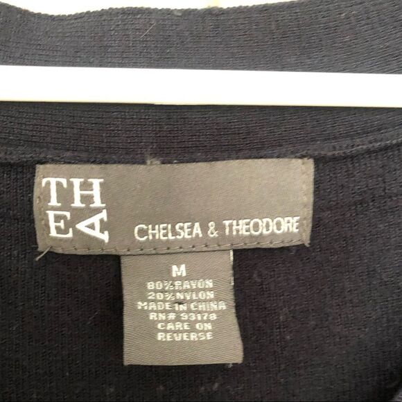 Chelsea & Theodore V-Neck Navy Blue Cut Out Shoulder Knit Sweater/ Sz M - Picture 4 of 4